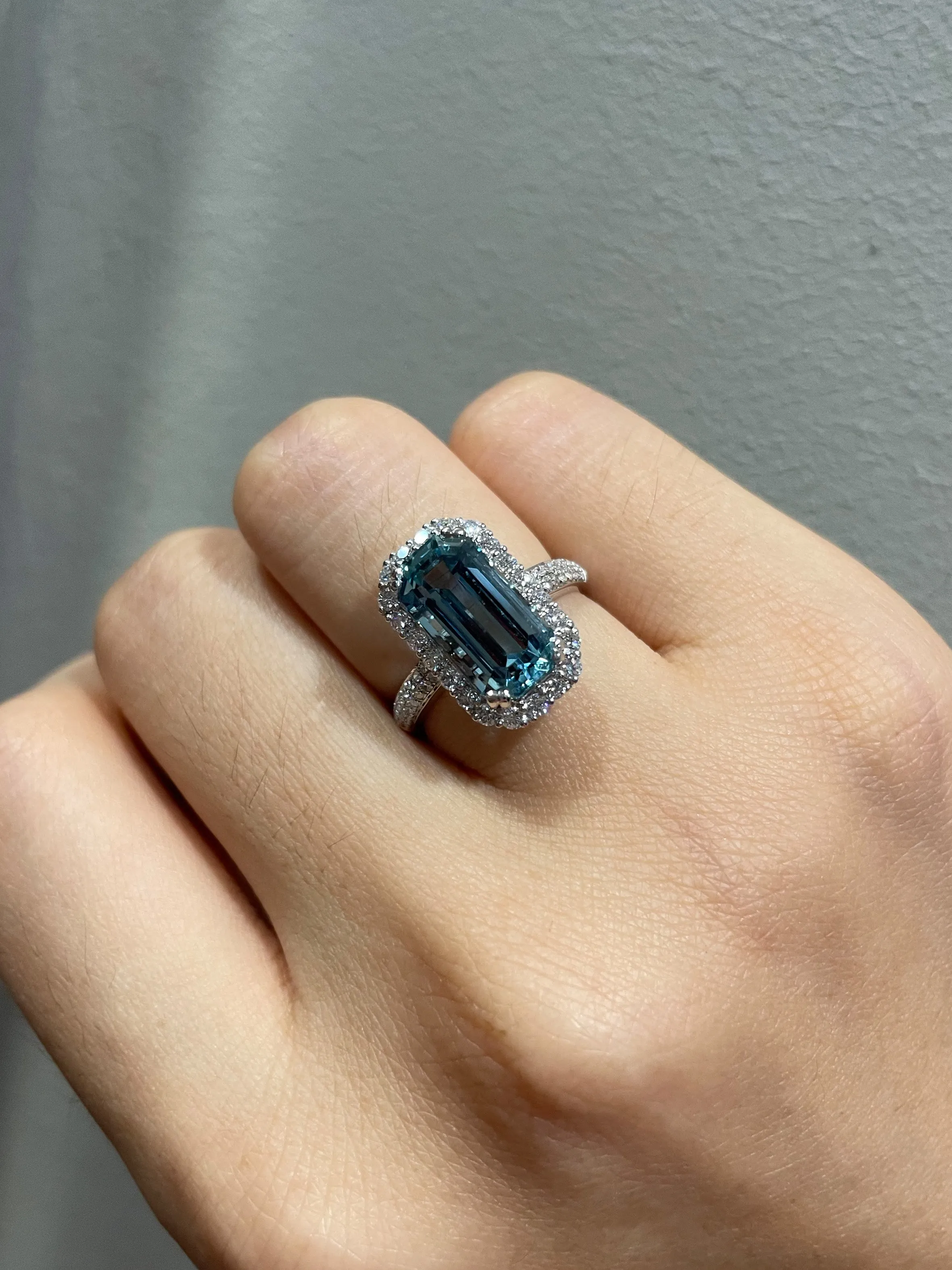 Aquamarine Ring - 3.7CT (NJR026)