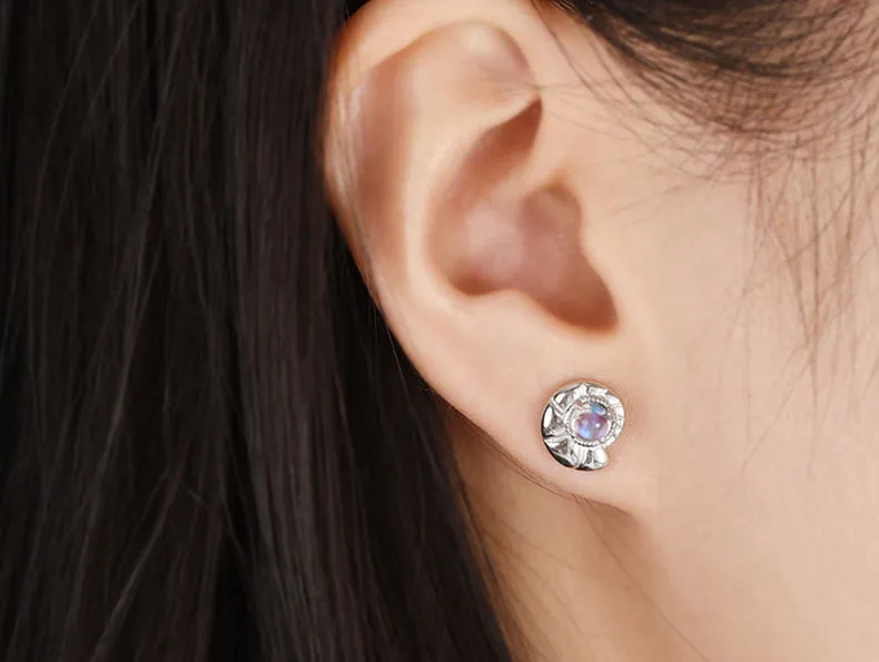 Cute Ocean Crab Shaped Silver Blue Moonstone Stud   Earrings June Birthstone Jewelry for Women