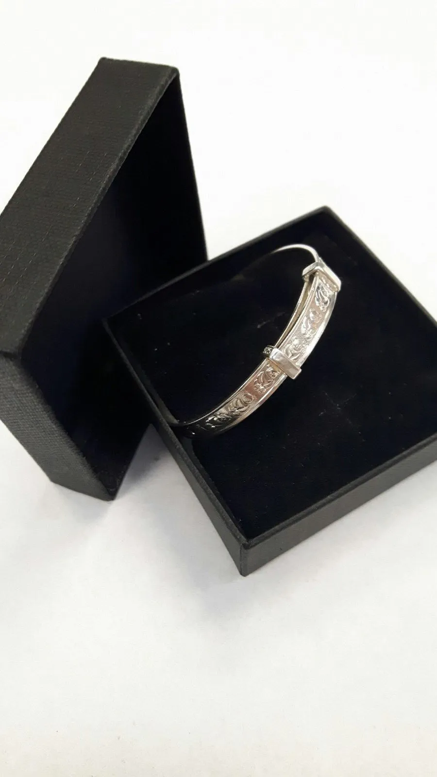Teddy Bear Baby Bangle in Sterling Silver the perfect Baby Shower Gift